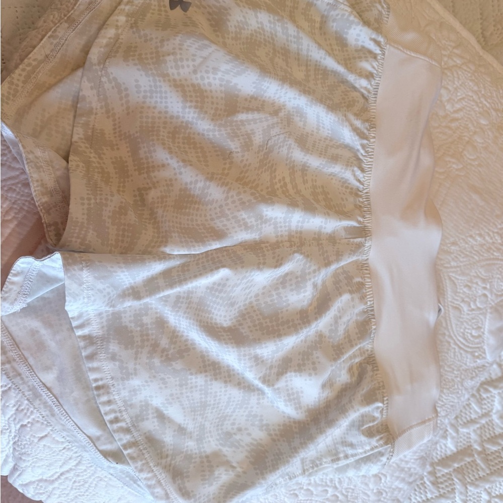 2 pair of Under Armour White and light Grey athletic shorts 3.5”